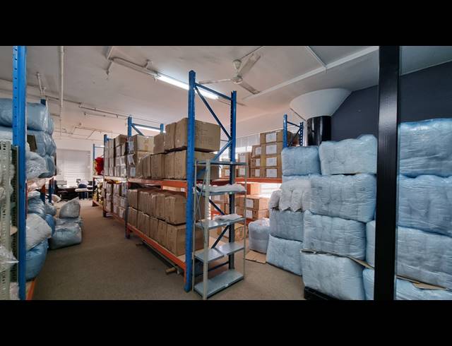 450M² BUSINESS TO LET IN WOODSTOCK